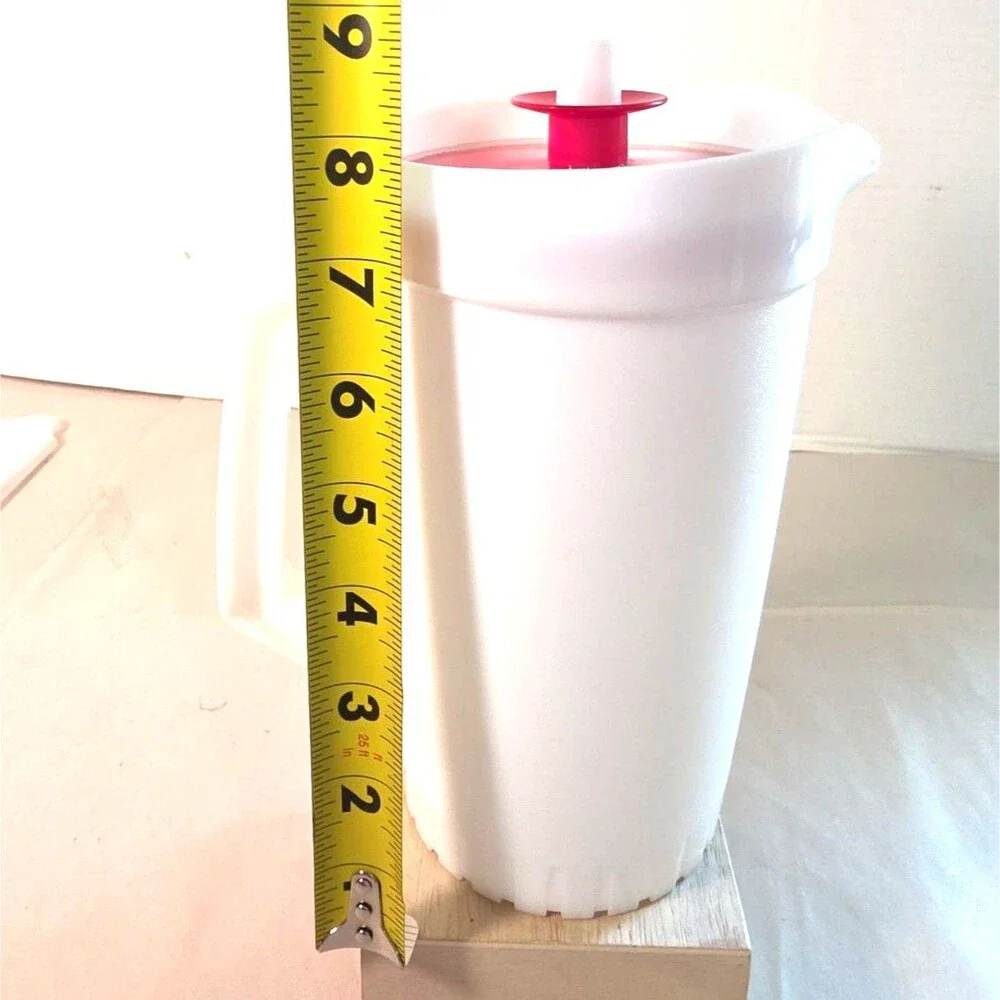 Vintage Tupperware White 1.5 Quart Pitcher Red Push Button Lid